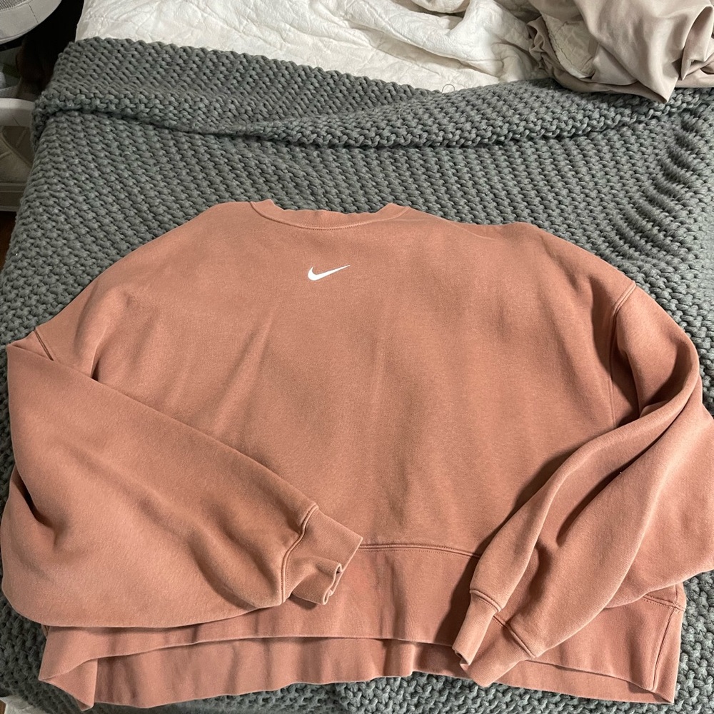 Nike Women’s Crewneck Sweatshirt